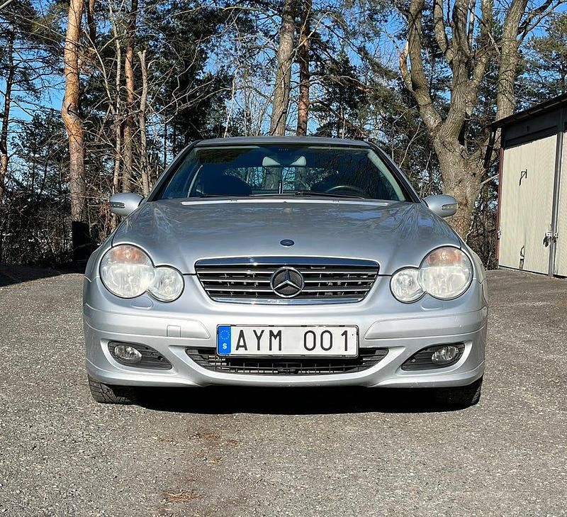 Begagnad Mercedes C180 143 HK (105 kW) 2007
