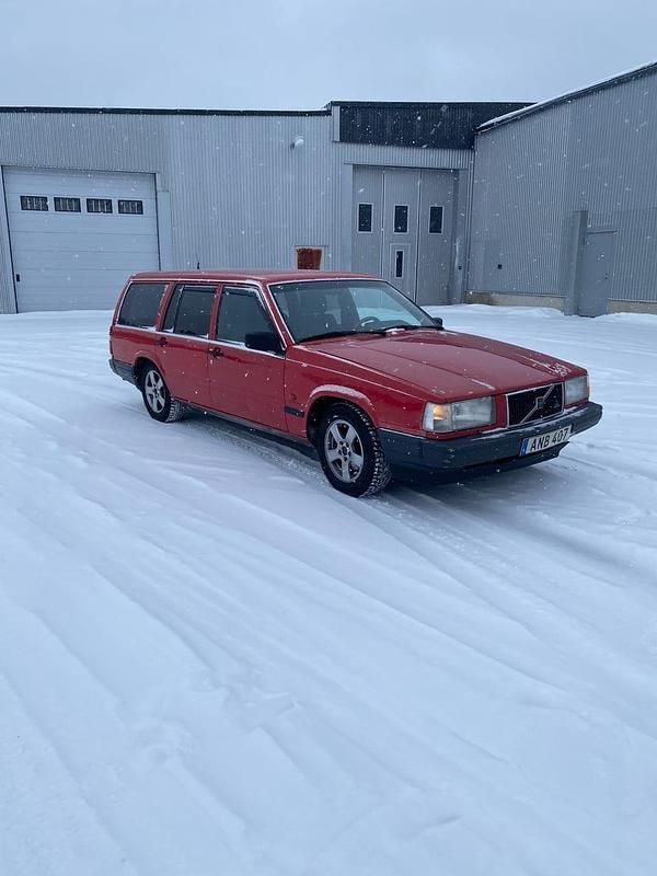 Begagnad Volvo 740 115 HK (84 kW) 1990 Kombi