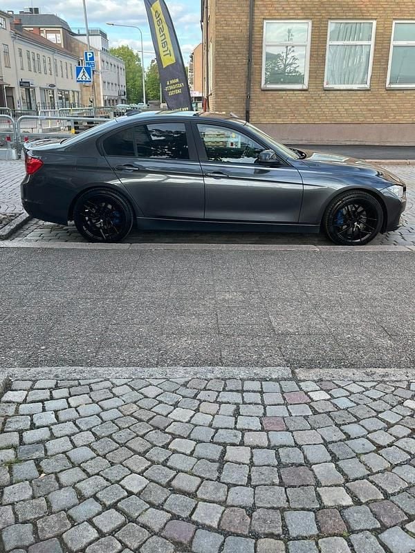 Begagnad BMW 328 245 HK (180 kW) 2012 Sedan