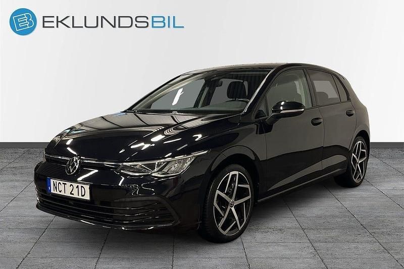 Svart Begagnad 2020 VW Golf VII Halvkombi | 249 900 kr (Lite dyr) - Bild 1/4