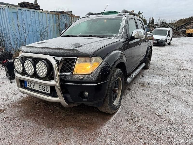 Svart Begagnad 2008 Nissan Navara Pickup | 35 000 kr (Superpris) - Bild 1/4