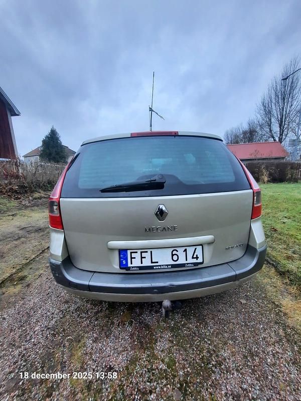 Begagnad Renault Mégane II 112 HK (82 kW) 2007