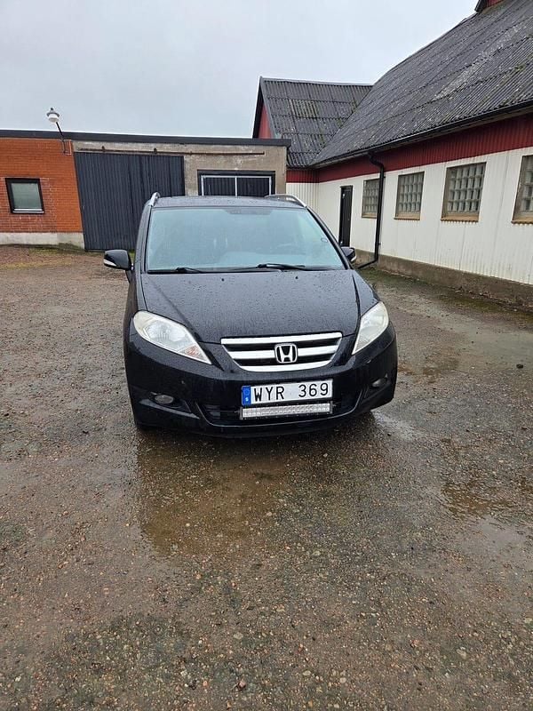 Begagnad Honda FR-V 150 HK (110 kW) 2005 Svart Minibuss