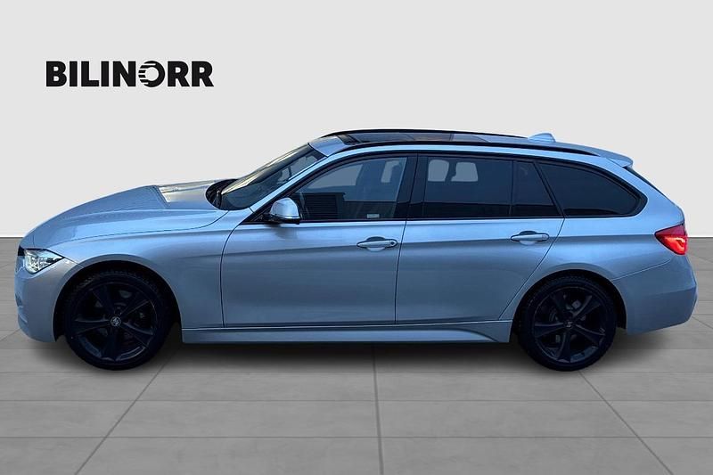Begagnad BMW 330 258 HK (189 kW) 2017 Silver Kombi