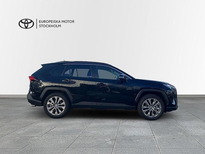 Begagnad Toyota RAV4 Hybrid Executive 222 HK (163 kW) 2024 Svart SUV