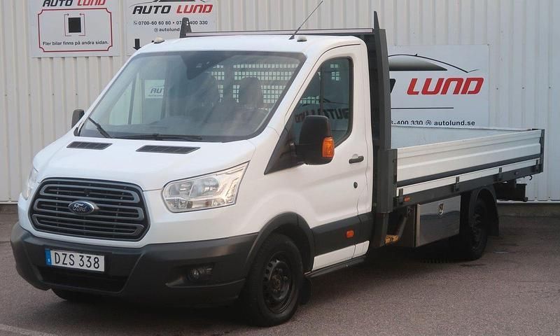 Vit Begagnad 2015 Ford Transit Van | 109 900 kr (Marknadspris) - Bild 1/4