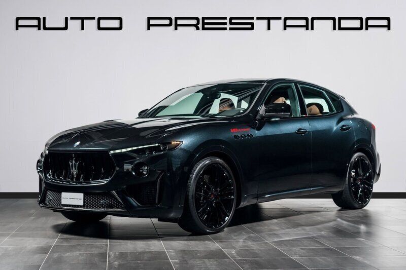 Svart Begagnad 2023 Maserati Levante SUV | 2 145 000 kr - Bild 1/4