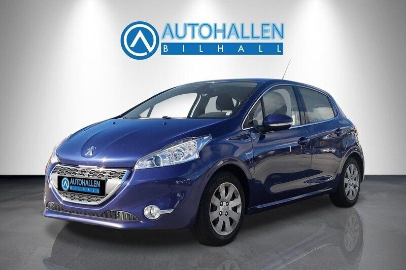Blå Begagnad 2013 Peugeot 208 Halvkombi | 64 200 kr (Marknadspris) - Bild 1/4