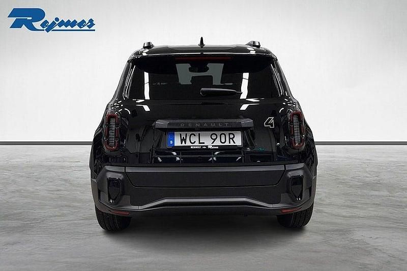Ny Renault R4 Techno 2025 Svart Halvkombi