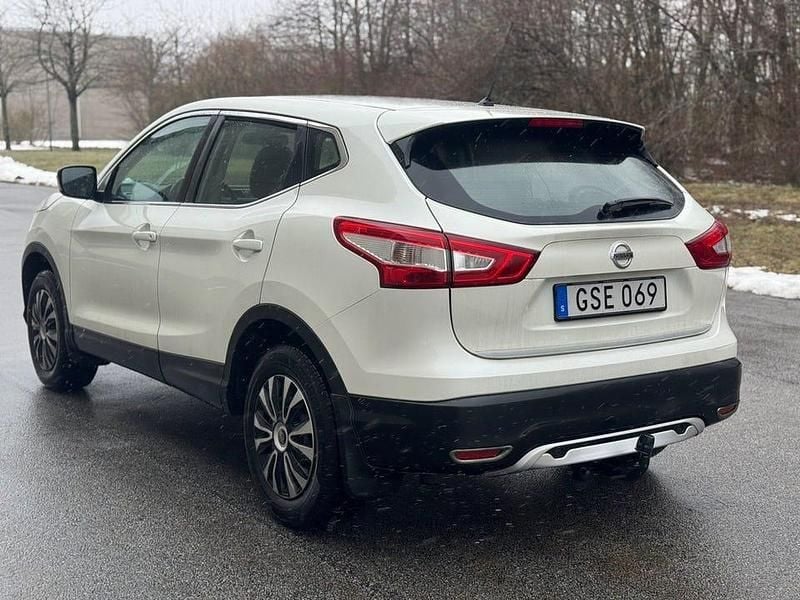 Begagnad Nissan Qashqai 116 HK (85 kW) 2015 Vit SUV