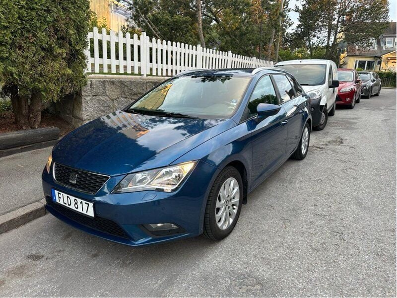 Blå Begagnad 2015 Seat Leon ST Style Kombi | 84 000 kr (Marknadspris) - Bild 1/4