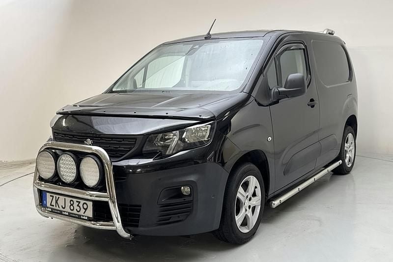 Svart Begagnad 2019 Peugeot Partner Minibuss | 100 000 kr (Superpris) - Bild 1/4
