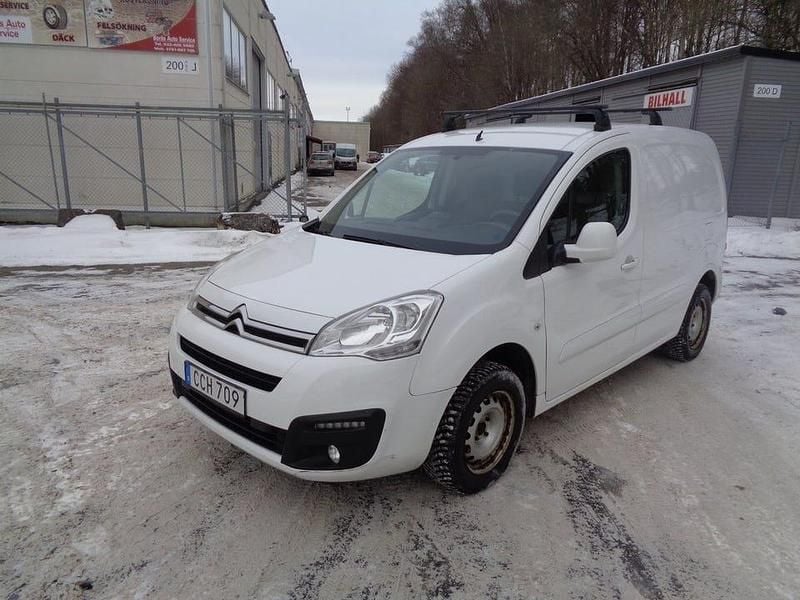 Begagnad Citroën Berlingo 99 HK (72 kW) 2018 Vit Minibuss