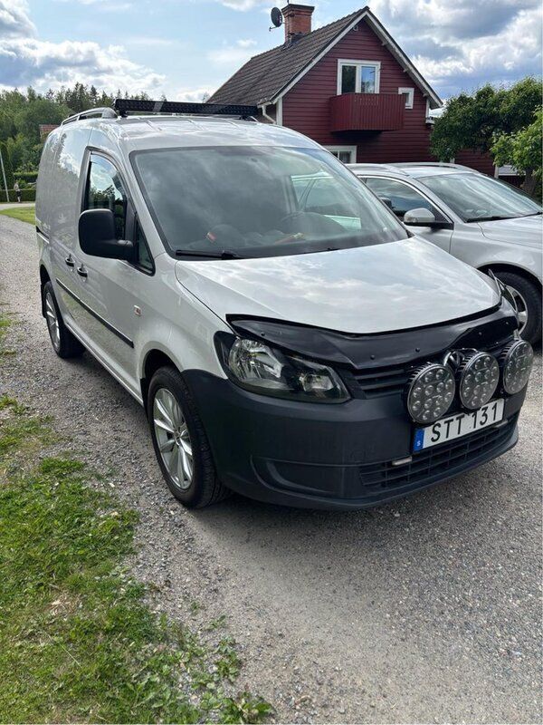 Vit Begagnad 2015 VW Caddy Minibuss | 90 000 kr (Marknadspris) - Bild 1/1