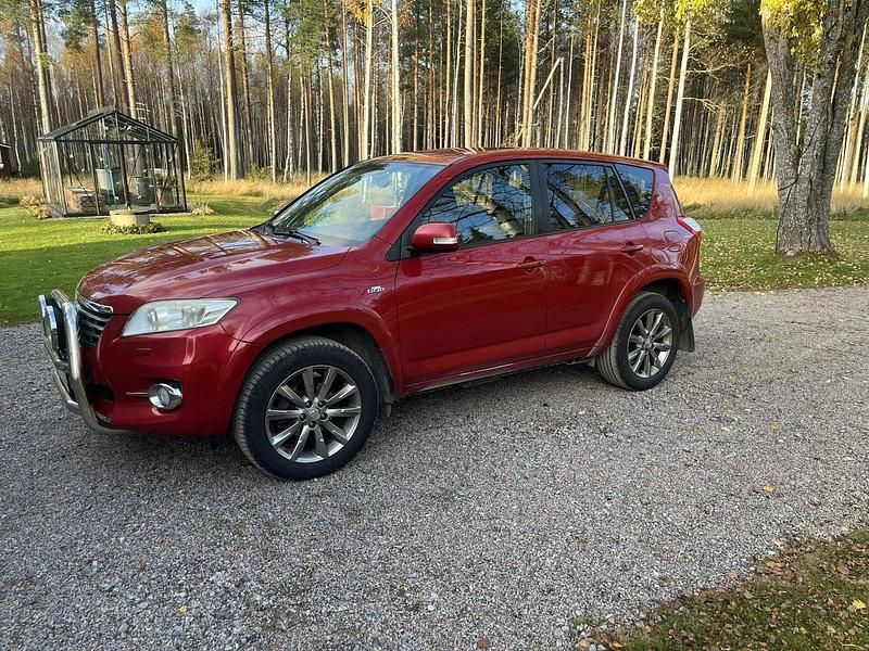 Röd Begagnad 2012 Toyota RAV4 SUV | 75 000 kr (Superpris) - Bild 1/4