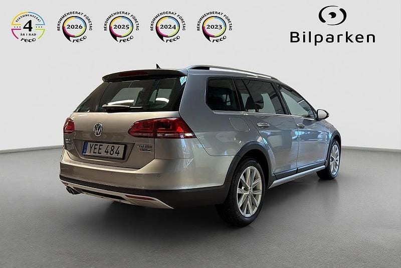 Begagnad VW Golf Alltrack 184 HK (135 kW) 2016 Silver Kombi