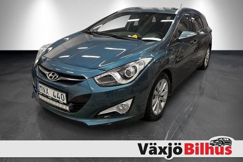 Blå Begagnad 2012 Hyundai i40 Kombi | 89 900 kr (Lite dyr) - Bild 1/4