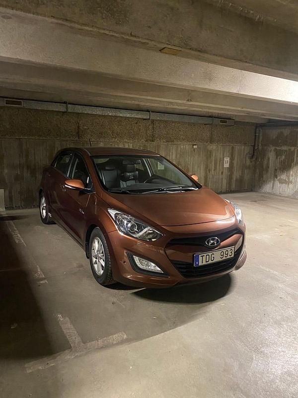 Begagnad Hyundai i30 135 HK (99 kW) 2013 Halvkombi