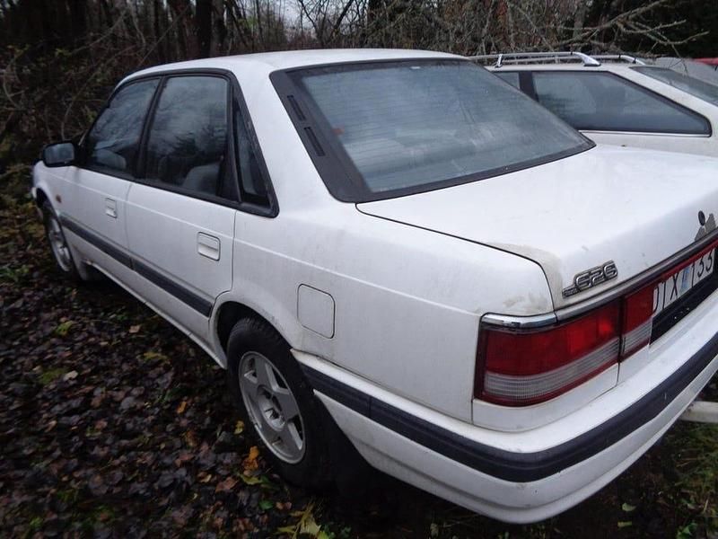 Begagnad 1991 Mazda 626 Sedan | 5 000 kr - Bild 1/4
