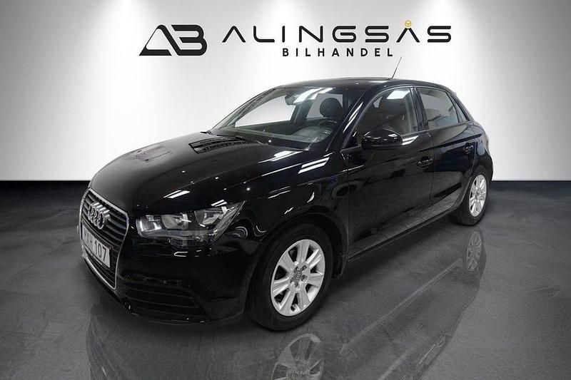 Svart Begagnad 2013 Audi A1 Sportback Halvkombi | 69 900 kr (Marknadspris) - Bild 1/4