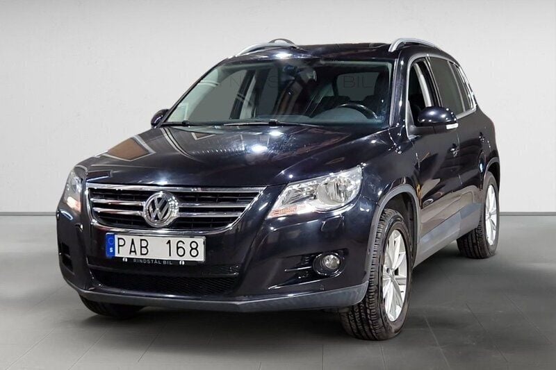 Svart Begagnad 2010 VW Tiguan SUV | 124 900 kr (Marknadspris) - Bild 1/3