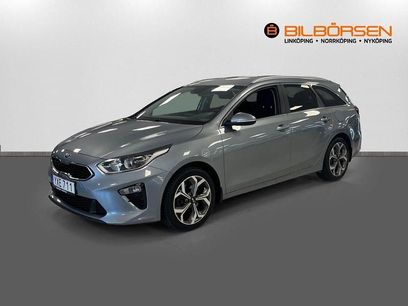 Grå Begagnad 2018 Kia Ceed Sportswagon Advance Kombi | 169 900 kr (Lite dyr) - Bild 1/4