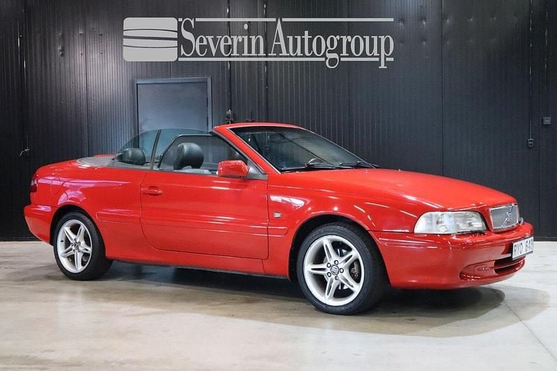 Röd Begagnad 2001 Volvo C70 Cab | 139 900 kr - Bild 1/4