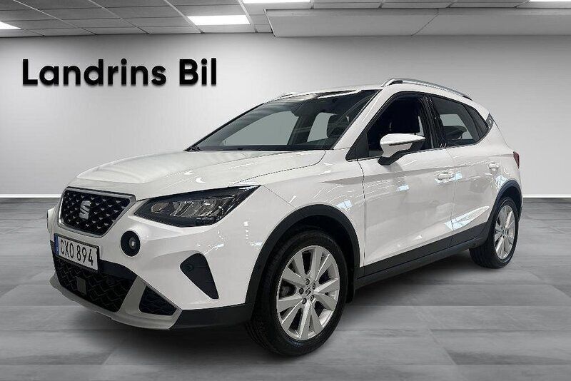 Vit Begagnad 2021 Seat Arona Xperience SUV | 174 300 kr (Marknadspris) - Bild 1/4