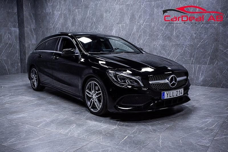 Svart Begagnad 2017 Mercedes CLA220 Shooting Brake AMG Kombi | 259 800 kr (Lite dyr) - Bild 1/4