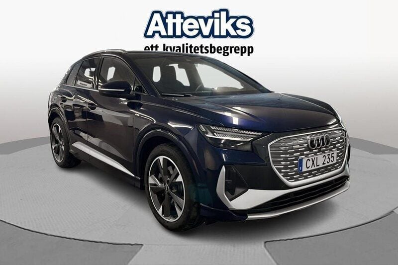 Blå Begagnad 2023 Audi Q4 e-tron S-Line SUV | 574 900 kr - Bild 1/4