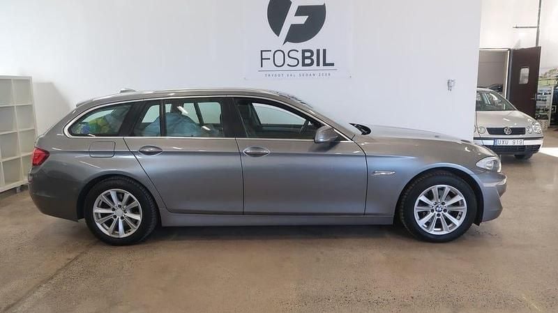 Begagnad BMW 520 184 HK (135 kW) 2011 Grå Kombi