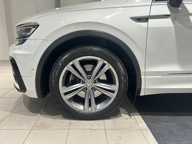 Begagnad VW Tiguan R-line 190 HK (139 kW) 2020 Vit SUV