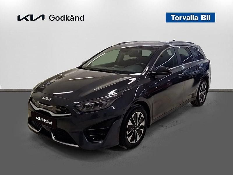Begagnad Kia Ceed 105 HK (77 kW) 2024 Grå Halvkombi