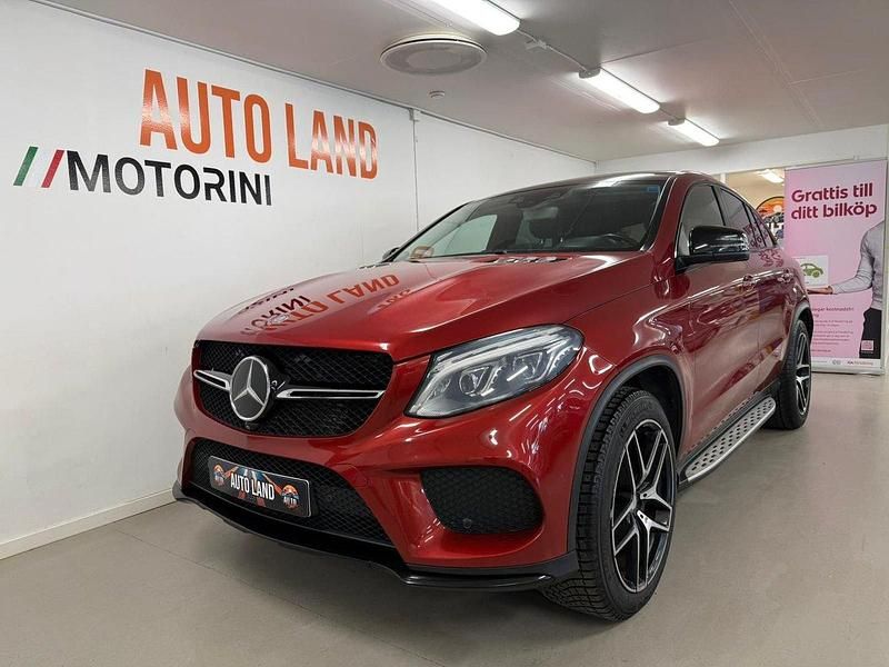 Röd Begagnad 2016 Mercedes GLE350 AMG line Sportkupé | 419 900 kr (Lite dyr) - Bild 1/4