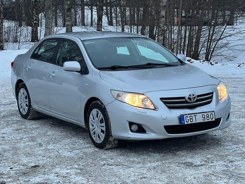 Begagnad Toyota Corolla 129 HK (94 kW) 2007
