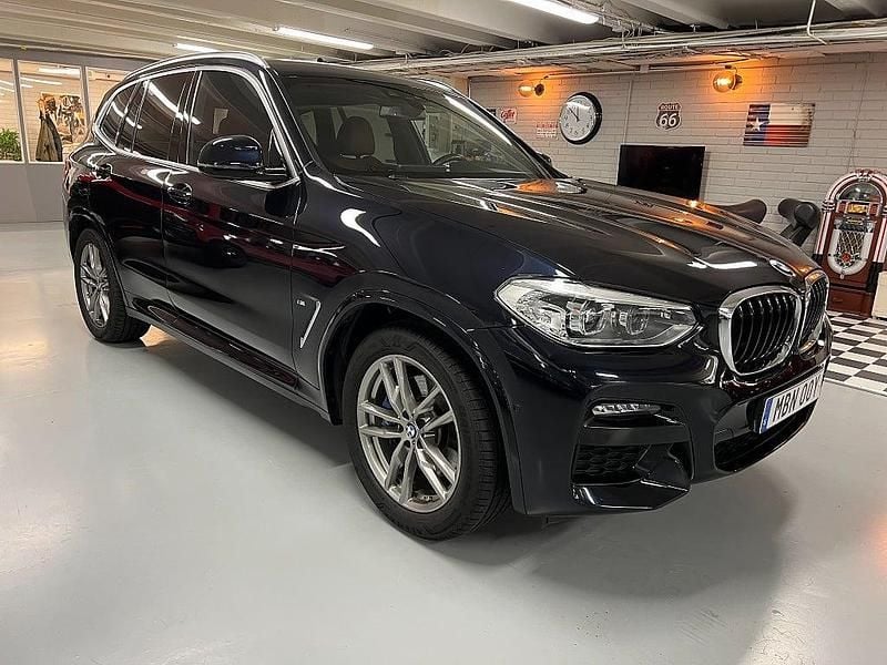 Svart Begagnad 2021 BMW X3 M Sport SUV | 369 900 kr (Superpris) - Bild 1/4