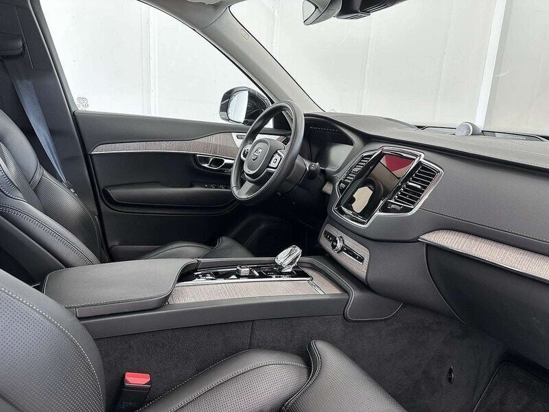 Begagnad Volvo XC90 Inscription 392 HK (288 kW) 2021 Svart SUV