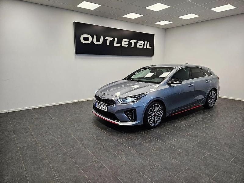 Grå Begagnad 2019 Kia ProCeed GT Halvkombi | 189 900 kr - Bild 1/4
