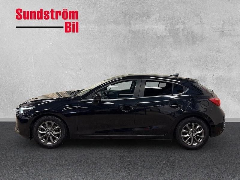 Begagnad Mazda 3 Vision 120 HK (88 kW) 2017 Svart Halvkombi