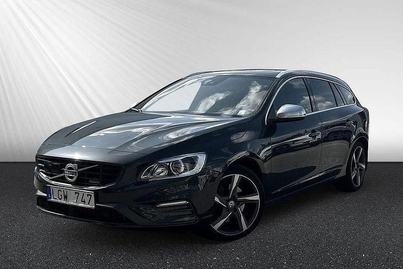 Grå Begagnad 2013 Volvo V60 Business Edition Kombi | 159 800 kr (Marknadspris) - Bild 1/4