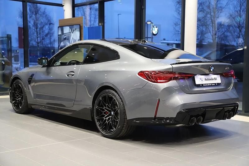 Ny BMW M4 Competition Edition 538 HK (395 kW) 2025 Grå Sportkupé