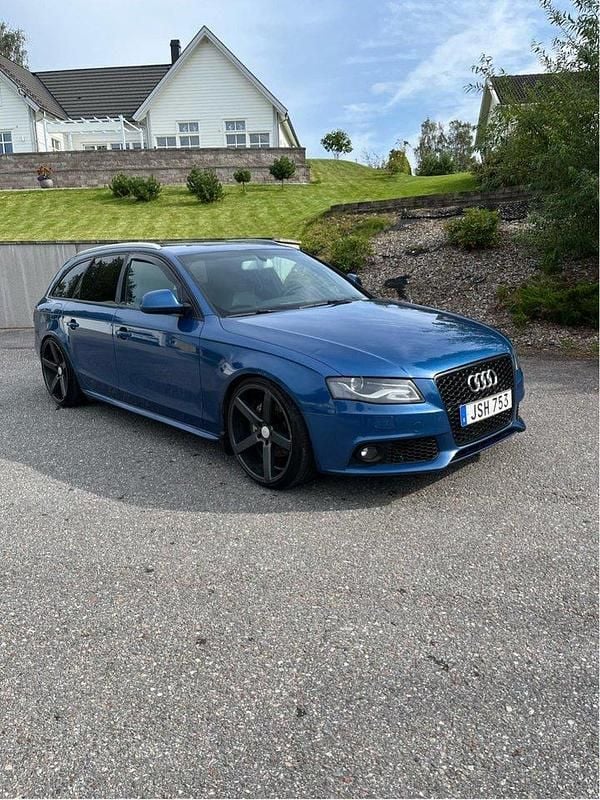 Blå Begagnad 2009 Audi A4 Kombi | 90 000 kr - Bild 1/4
