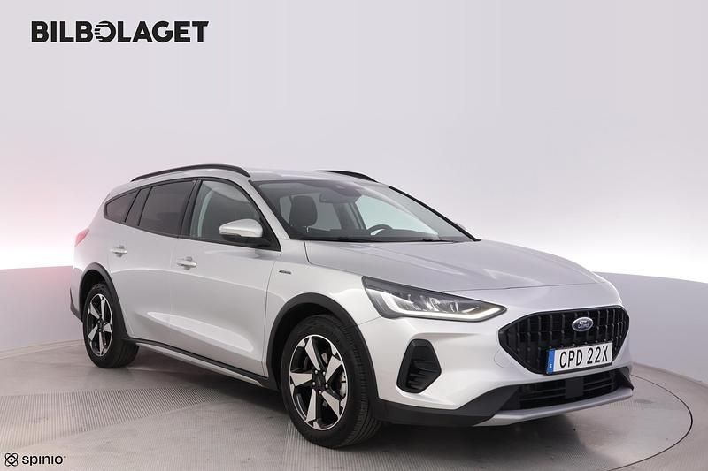 Grå Begagnad 2023 Ford Focus Kombi | 189 500 kr - Bild 1/4