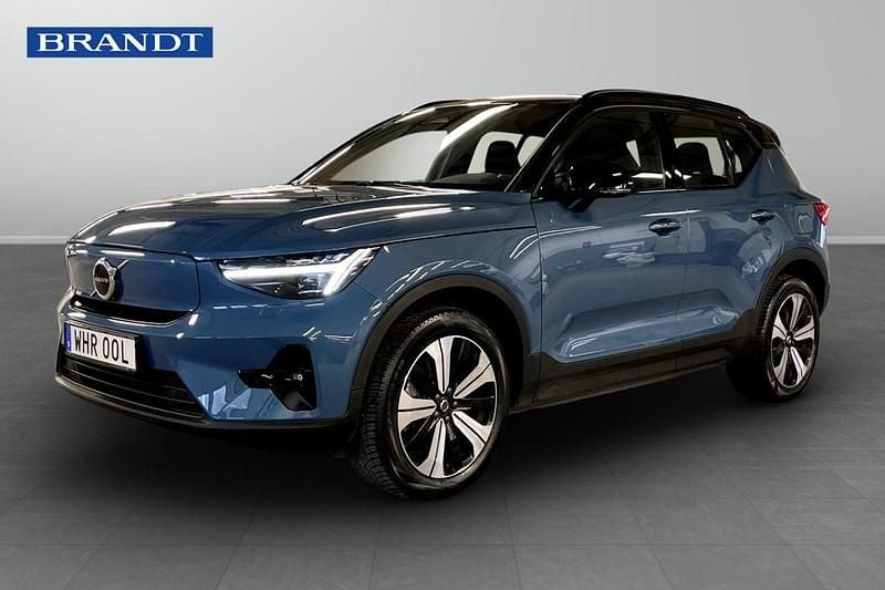 Begagnad Volvo XC40 Single Motor 175 kW (238 HK) 2023 Blå SUV