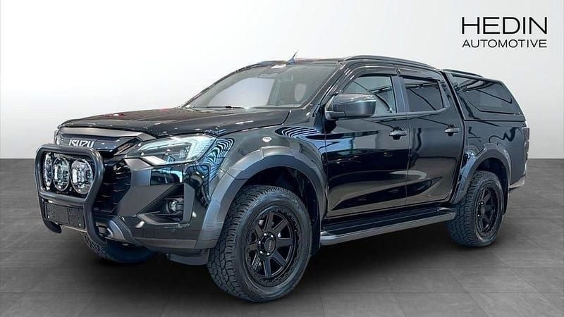Svart Begagnad 2024 Isuzu D-Max Pickup | 673 500 kr (Superpris) - Bild 1/4