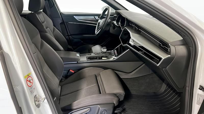 Begagnad Audi A6 265 HK (194 kW) 2024 Vit Kombi