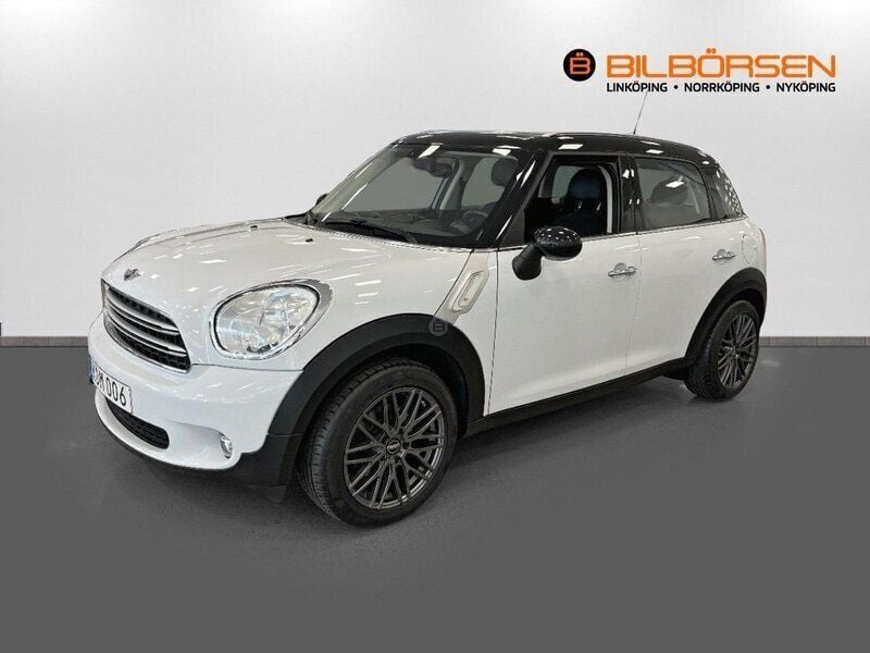 Vit Begagnad 2015 Mini Cooper Countryman SUV | 169 899 kr (Lite dyr) - Bild 1/4