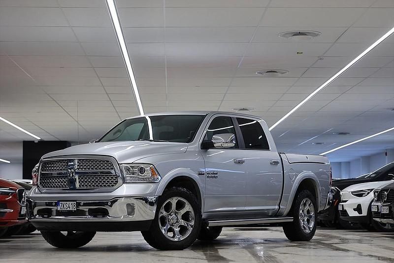 Begagnad RAM 1500 396 HK (291 kW) 2018 Silver Pickup