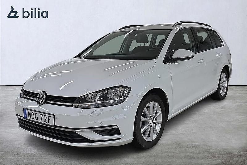 Vit Begagnad 2020 VW Golf VIII Kombi | 189 000 kr (Bra pris) - Bild 1/3