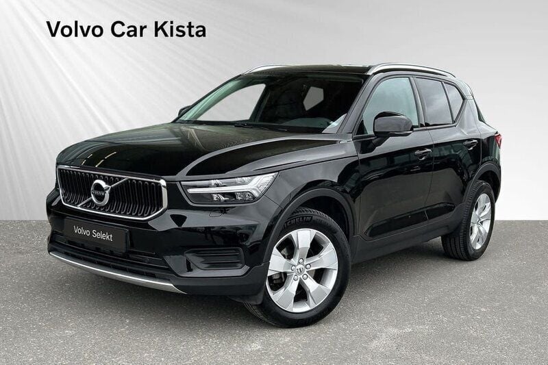 Svart Begagnad 2022 Volvo XC40 Momentum SUV | 284 900 kr (Bra pris) - Bild 1/3